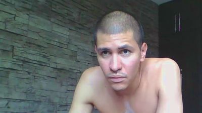 Sexylatin64 live cam on Cam4