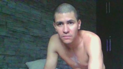 Sexylatin64 live cam on Cam4