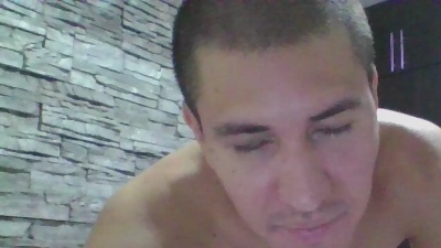 Sexylatin64 live cam on Cam4