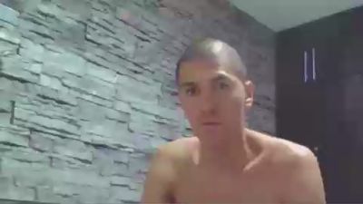 Sexylatin64 live cam on Cam4