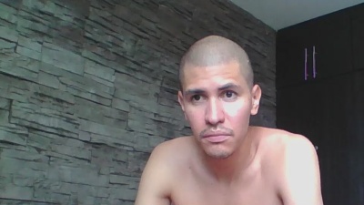 Sexylatin64 live cam on Cam4