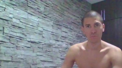 Sexylatin64 live cam on Cam4