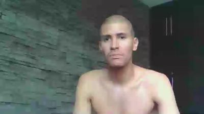 Sexylatin64 live cam on Cam4