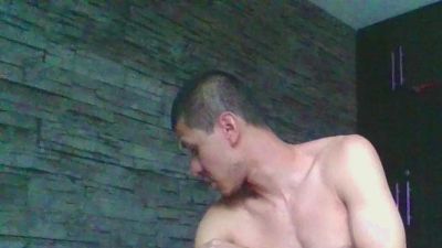 Sexylatin64 live cam on Cam4