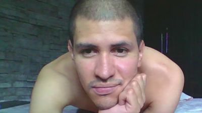 Sexylatin64 live cam on Cam4