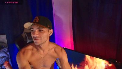Sexylatinogay live cam on Cam4