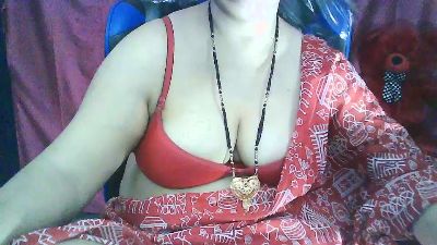 Sexypooja69 live cam on Cam4
