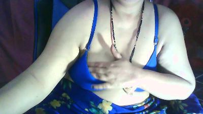 Sexypooja69 live cam on Cam4