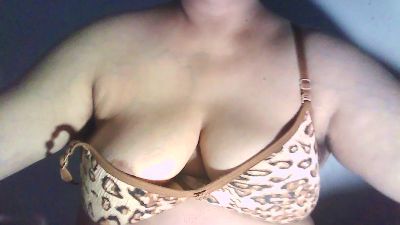 Sexypooja69 live cam on Cam4