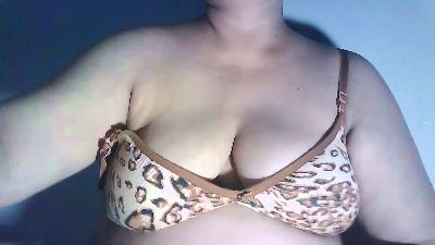 Sexypooja69 live cam on Cam4