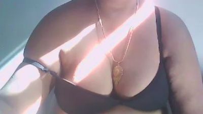 Sexypooja69 live cam on Cam4