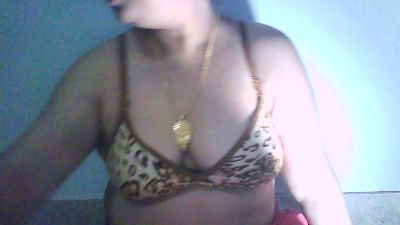 Sexypooja69 live cam on Cam4