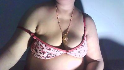 Sexypooja69 live cam on Cam4