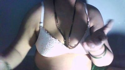 Sexypooja69 live cam on Cam4