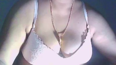 Sexypooja69 live cam on Cam4