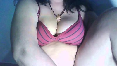 Sexypooja69 live cam on Cam4