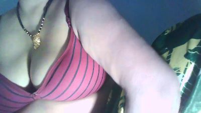 Sexypooja69 live cam on Cam4