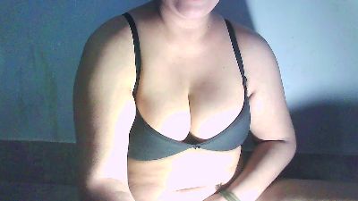 Sexypooja69 live cam on Cam4