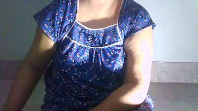 Sexypooja69 live cam on Cam4