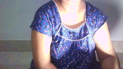 Sexypooja69 live cam on Cam4
