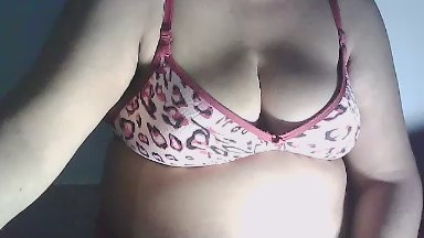 Sexypooja69 live cam on Cam4
