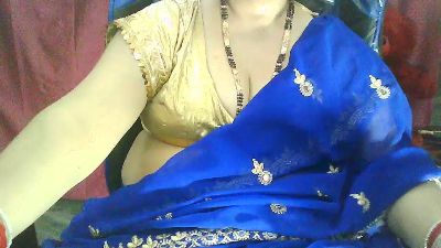 Sexypooja69 live cam on Cam4