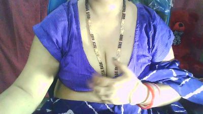 Sexypooja69 live cam on Cam4