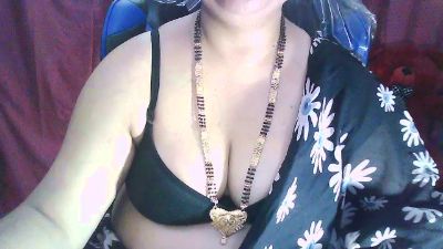 Sexypooja69 live cam on Cam4