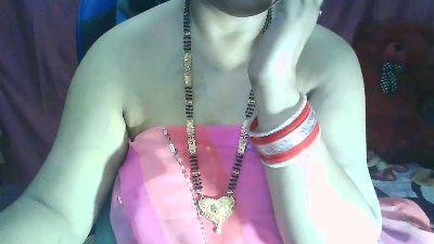 Sexypooja69 live cam on Cam4