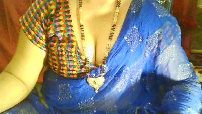 Sexypooja69 live cam on Cam4