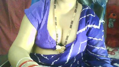 Sexypooja69 live cam on Cam4