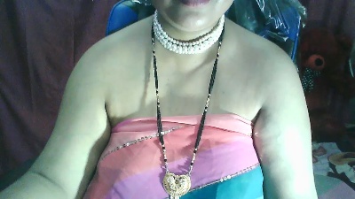 Sexypooja69 live cam on Cam4