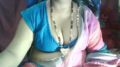 Sexypooja69 live cam on Cam4
