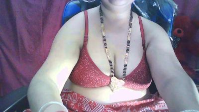 Sexypooja69 live cam on Cam4