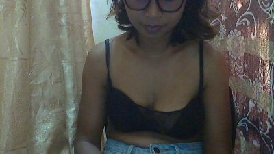 Sexyrachelhot live cam on Cam4