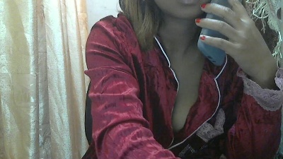 Sexyrachelhot live cam on Cam4