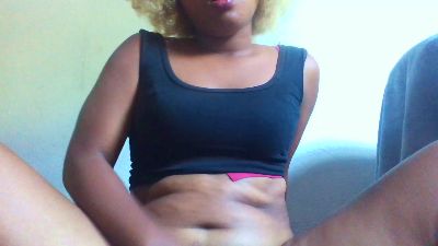Sexyshow93 live cam on Cam4