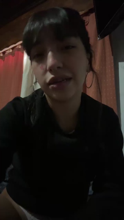Sexyvalenlu live cam on Cam4