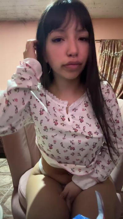 Sexyvalenlu live cam on Cam4