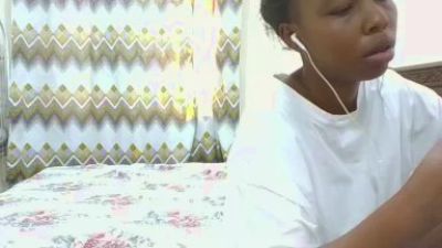 Sexyy_candyy live cam on Cam4