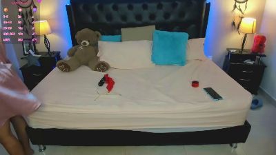 Shadai_Ross live cam on Cam4