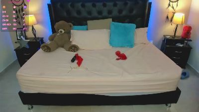 Shadai_Ross live cam on Cam4