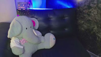Shadai_Ross live cam on Cam4