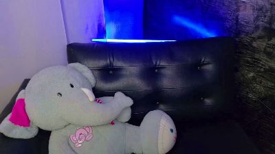 Shadai_Ross live cam on Cam4
