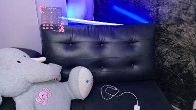 Shadai_Ross live cam on Cam4
