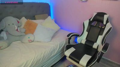 Shadai_Ross live cam on Cam4