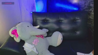 Shadai_Ross live cam on Cam4