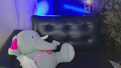 Shadai_Ross live cam on Cam4