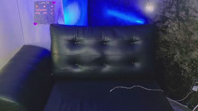 Shadai_Ross live cam on Cam4