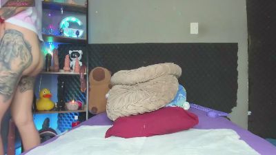 Shadia_Squirt live cam on Cam4